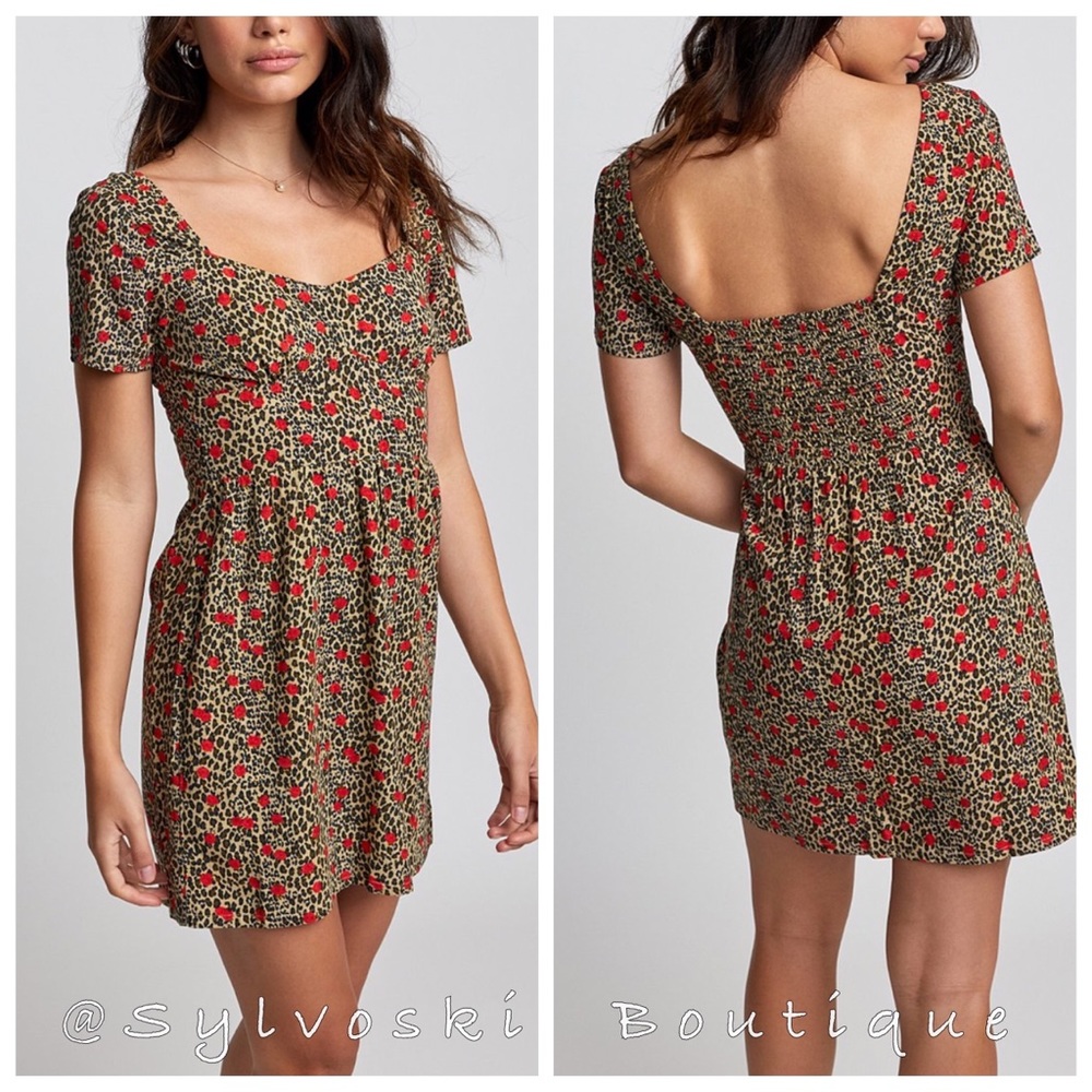 🔥RVCA FENCED DRESS NWT